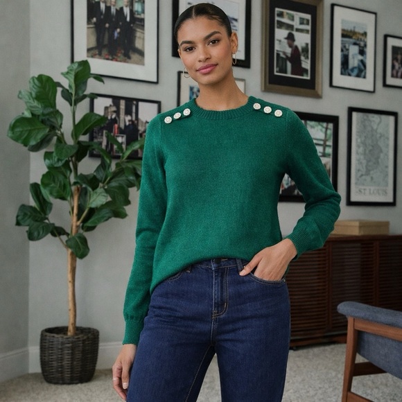 crown & ivy Sweaters - Classic Casual PS Crewneck Sweater Embellished Shoulder Knit Green